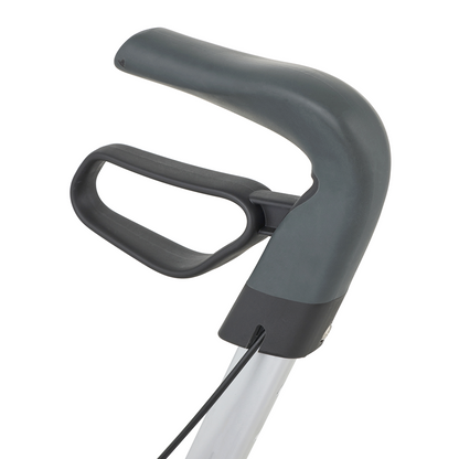 Detailaufnahme des ergonomischen Handgriffs am byACRE Nordic Pioneer Rollator