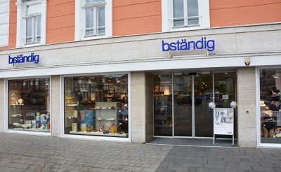 Ansicht der Orthopädie- und Sanitätshaus-Filiale von bständig in Wr. Neustadt.