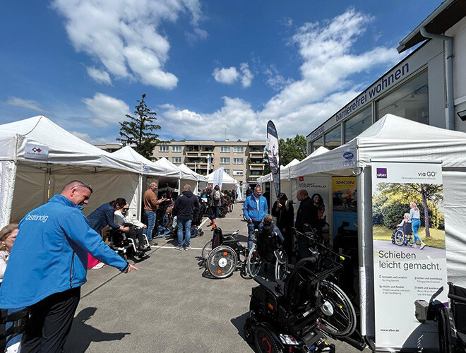 bständig Mobilitätstage Event ALF Infostände Rollstühlen