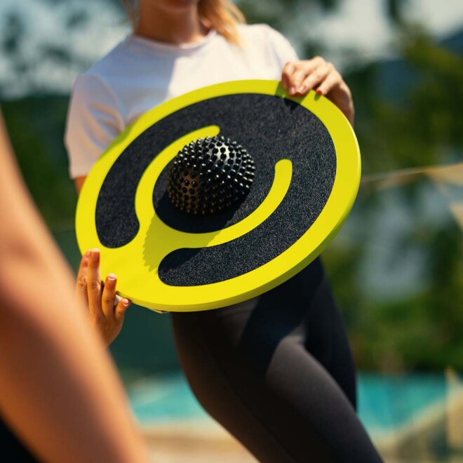 Frau trägt MFT-Fun-Dic